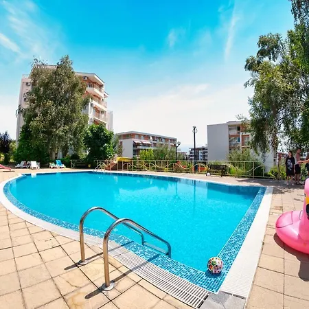 Imperial And Crown Noks Grand *